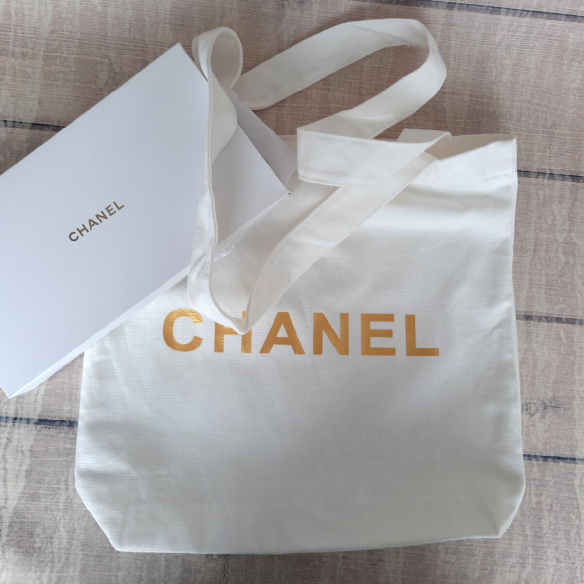 chanel beaute vip gift